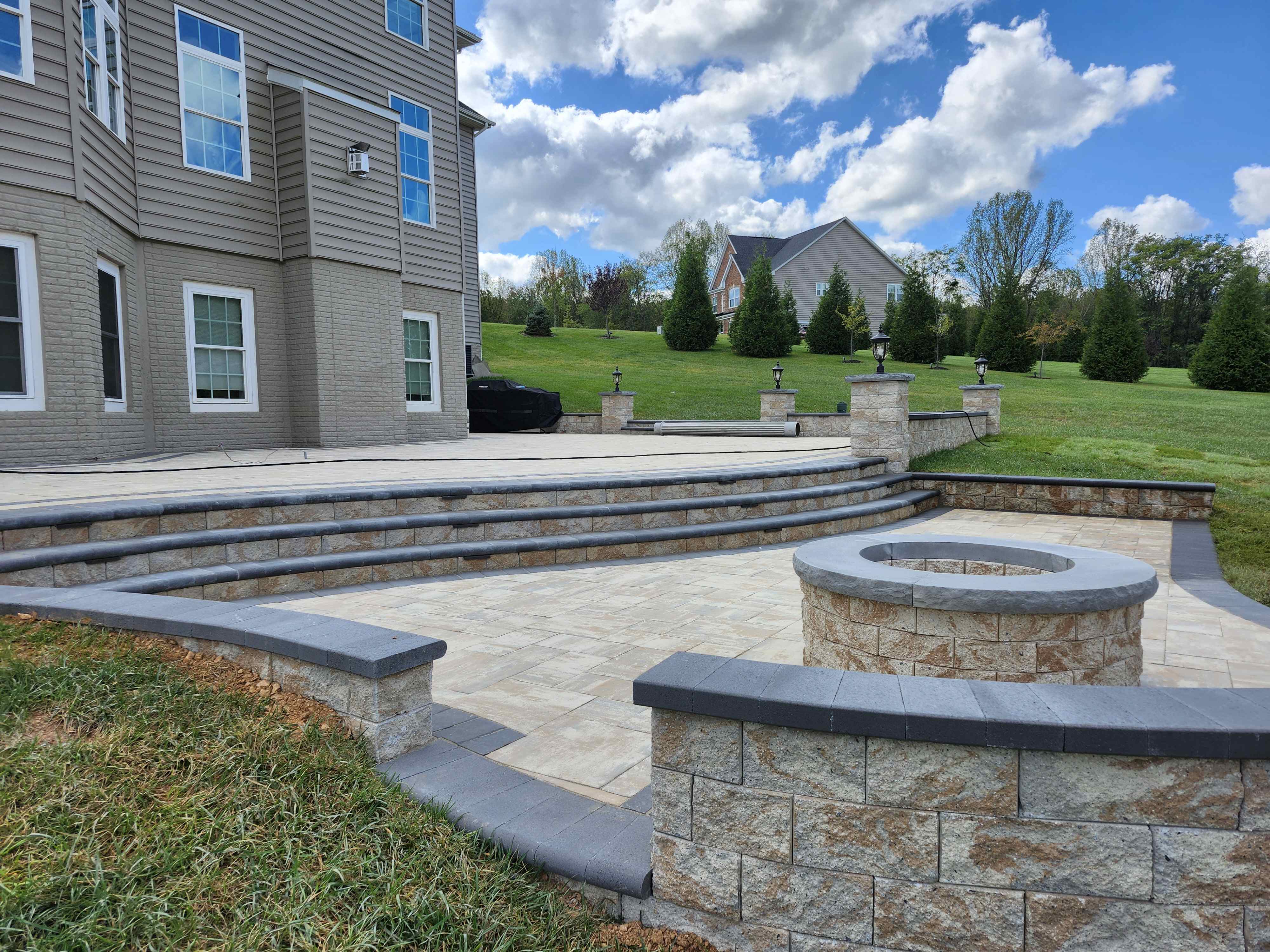 Stone and Hardscape Patio